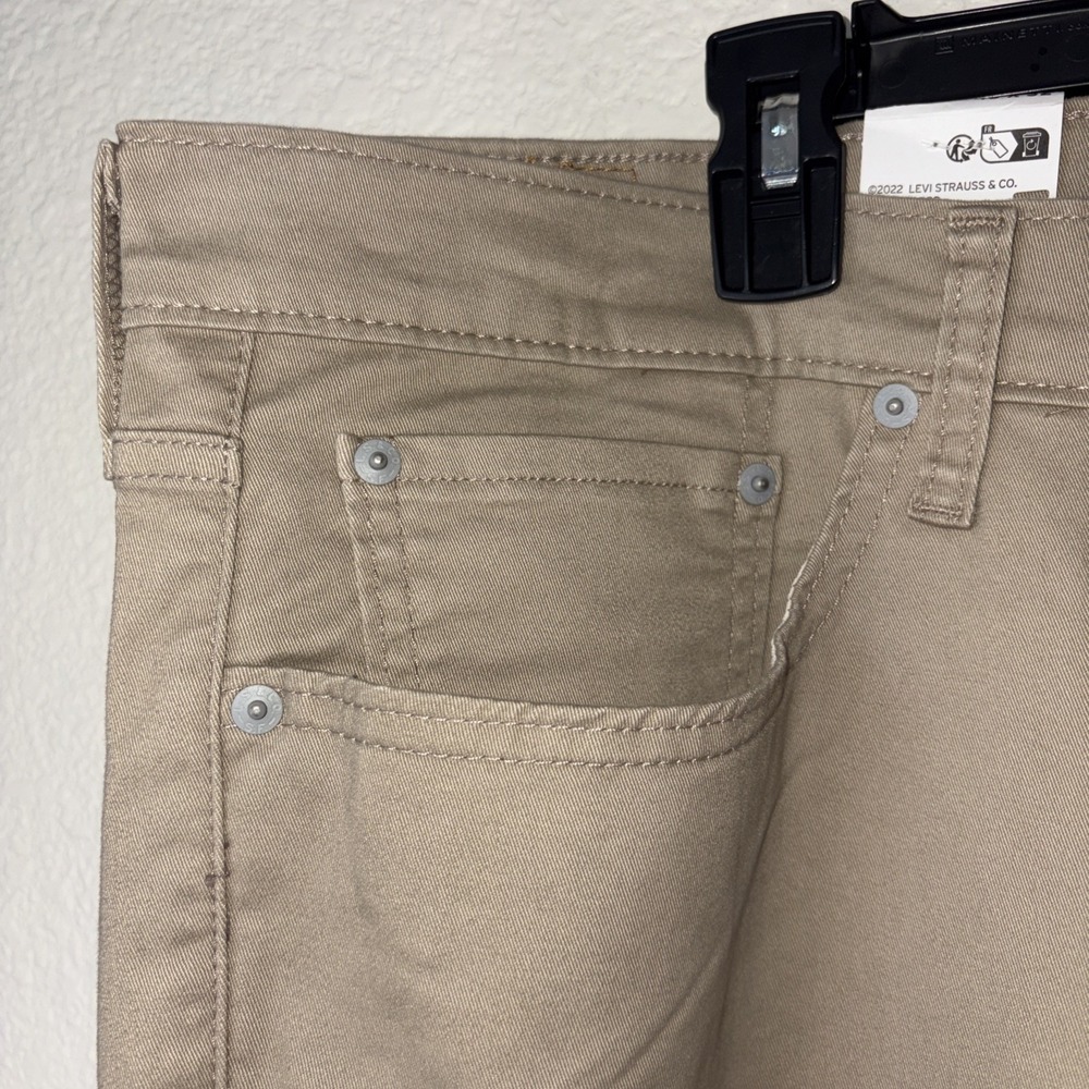 Levi's 541 Jeans Khaki Men's Size 48x32(30) Athletic Taper Stretch Twill Tech - Picture 5 of 10